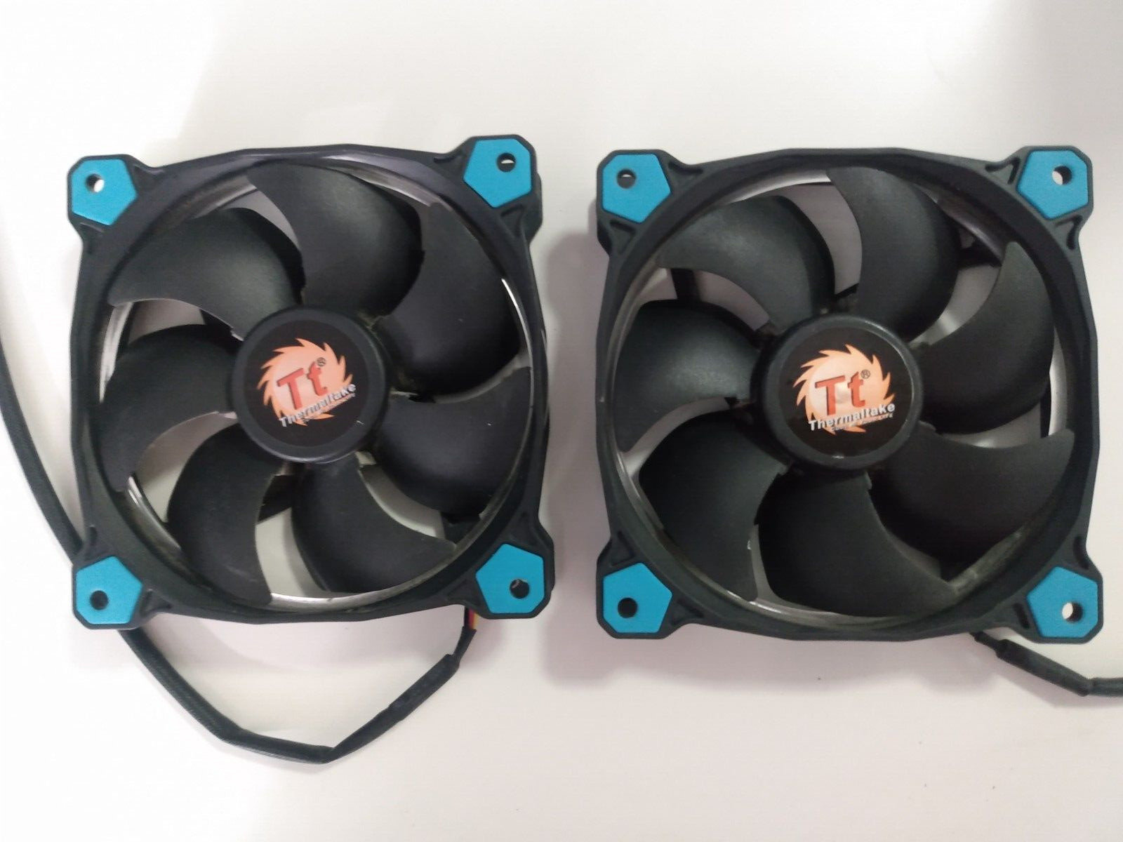 Thermaltake Riing 12 blue LED fans (set of two) used