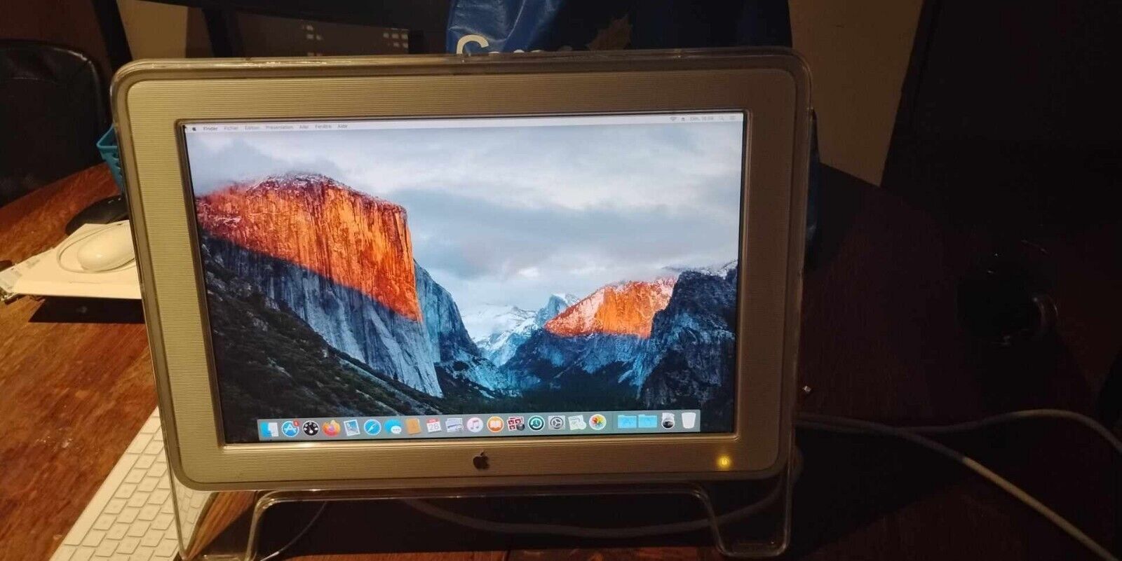 Apple Cinema Display 20inch 2003 A1238 Rare Vintage With Adapter DVI To ADC