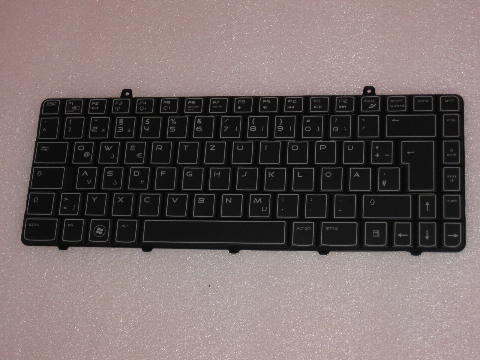 New Original Alienware M11x 87 Keys GERMAN Keyboard - YTCDD