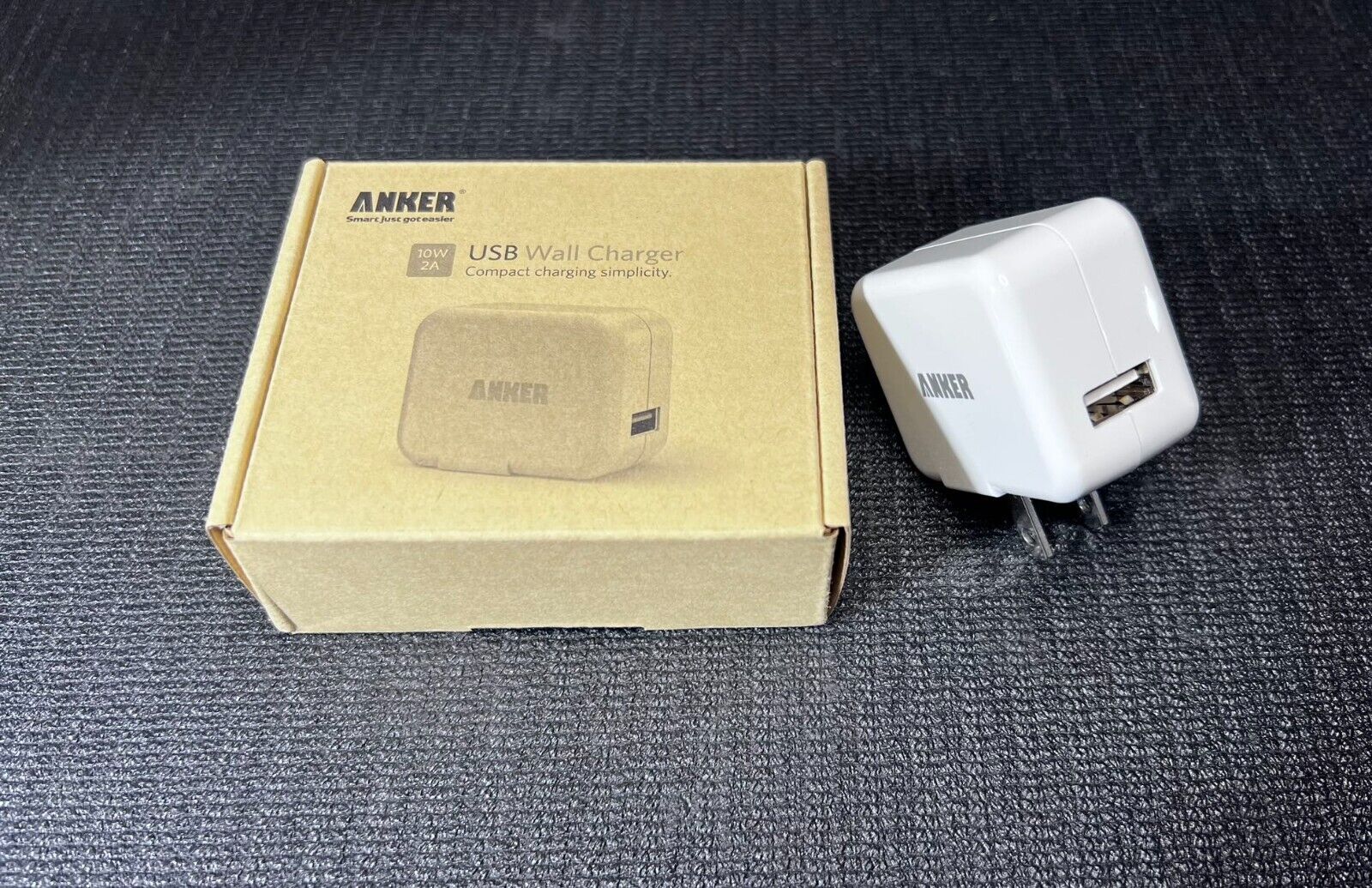 Anker AK-71AN10W Folding USB Wall AC Charger Adapter White Output 5V 2A Foldable