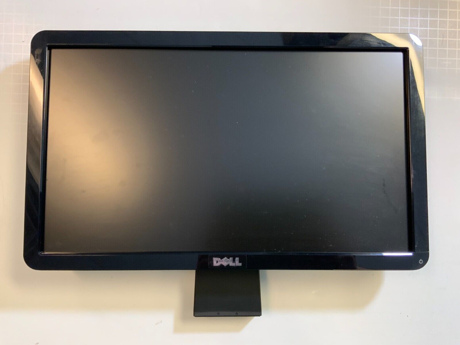 18.5in Dell IN1910N Computer Monitor Screen Opened, Unused