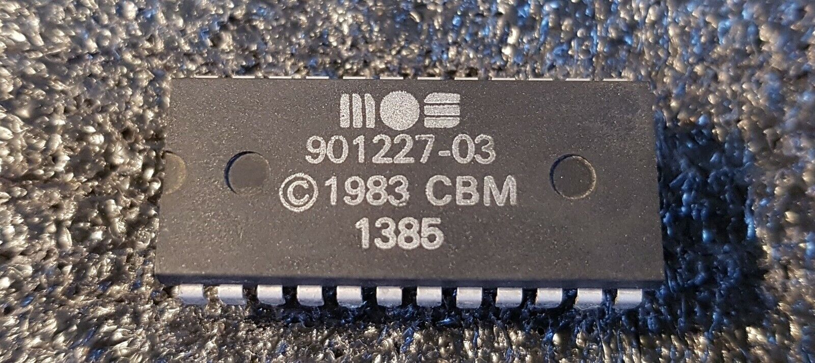 MOS 901227-03 Kernal ROM Chip for Commodore 64, Genuine part Tested & Working.