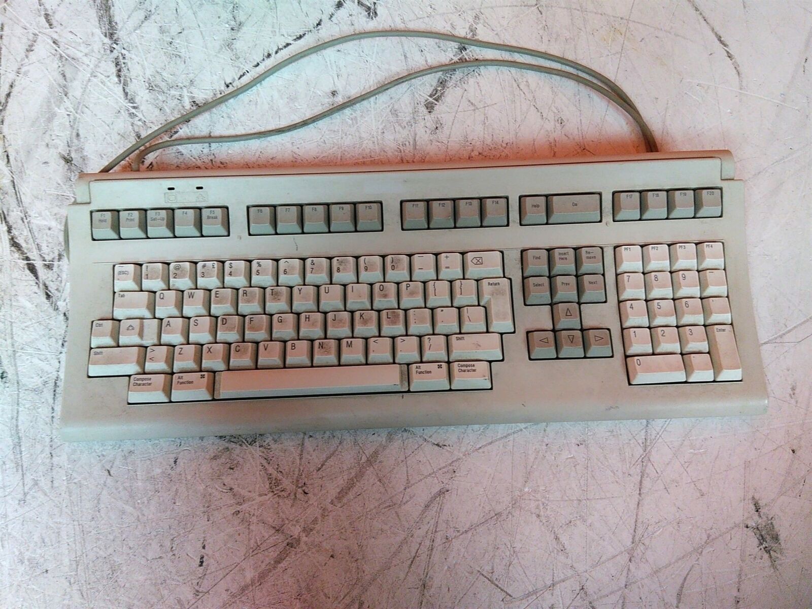 DEC Digital LK-411-AA PS2 108-Terminal Keyboard 