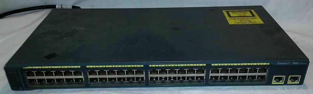 Cisco Catalyst WS-C2960-48TT-L v03 48 x 10/100 Port Rack AC / DC 2x Gig Uplink