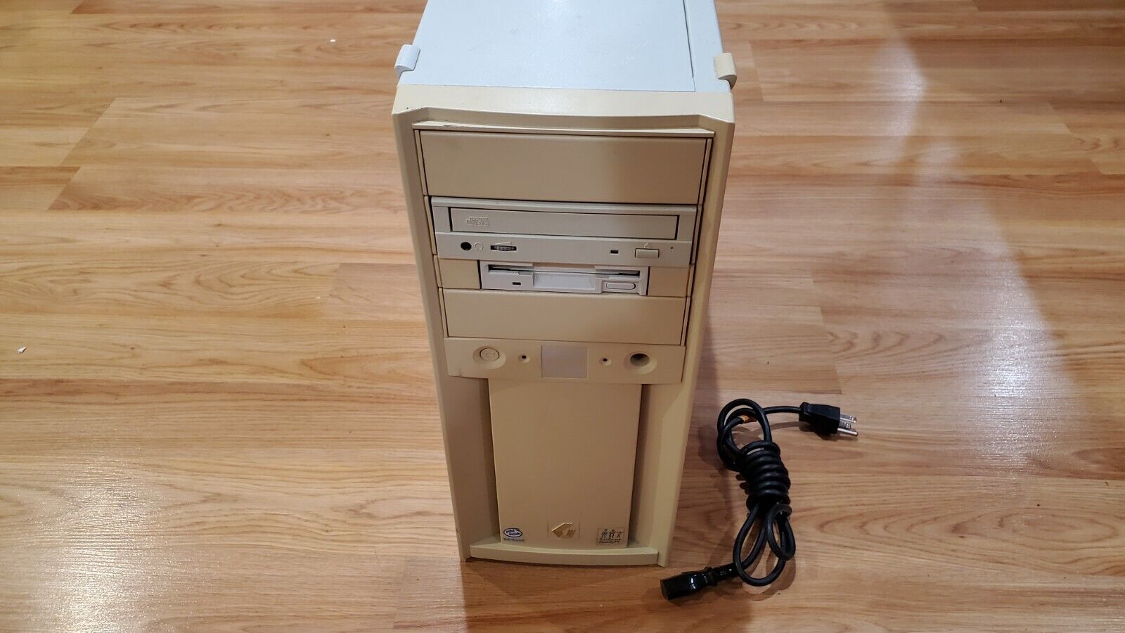 Vintage Gateway P5-120 Computer Windows 95 128MB RAM Tested Working 1996 Pentium