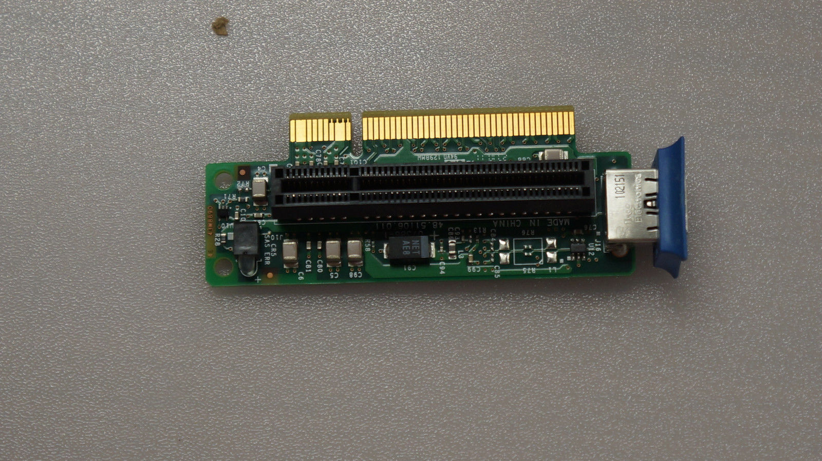 IBM xSeries X3550 M2 PCIe SAS Expander Riser Card W/ USB Reader 43V7067
