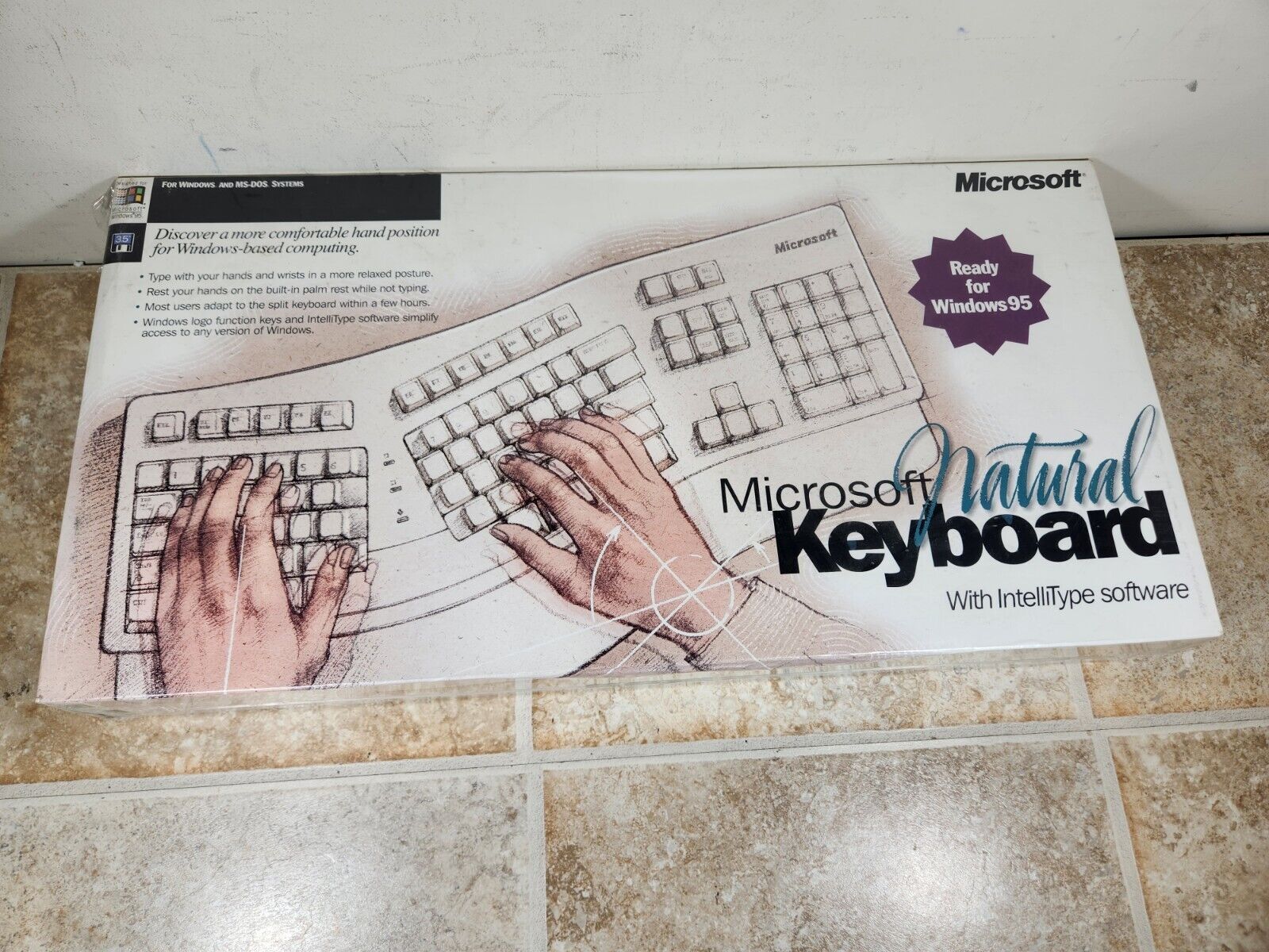 Vintage New 1995 Microsoft Natural Keyboard Windows  & MS-Dos Systems 66284