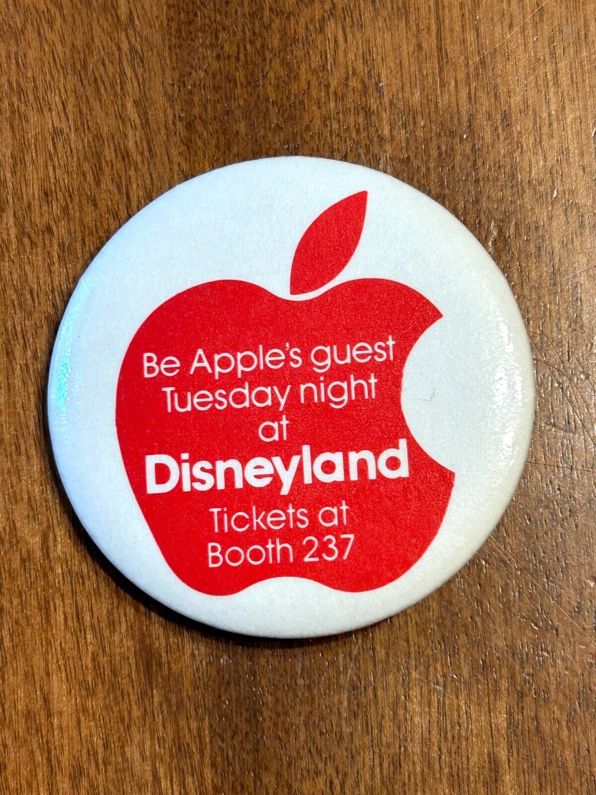 Rare Vintage Apple Computer Employee Pin Back Button Macintosh Disneyland 1980s 