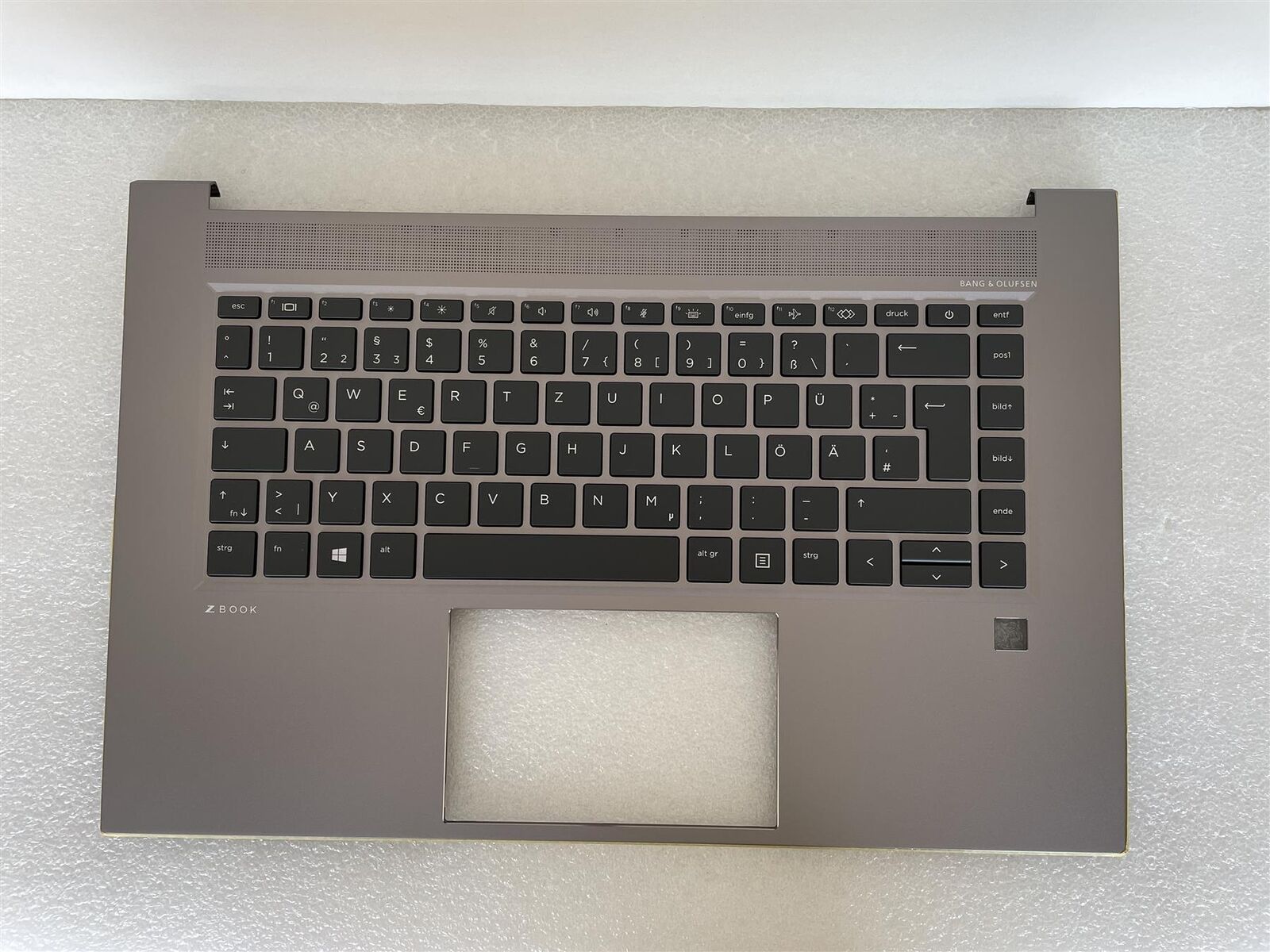 HP ZBook Studio G7 M14605-041 German GR Keyboard Germany Palmrest UMA NEW