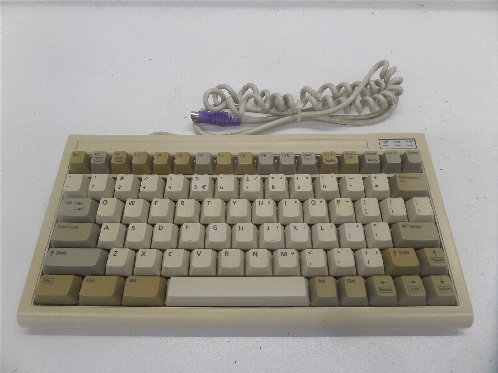 Vintage BTC 5100C PS/2 Mini Compact Keyboard - Brown Keys