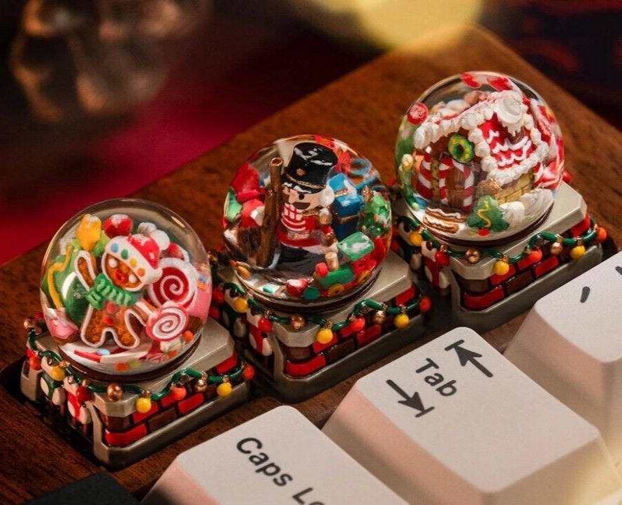 Dwarf Factory Artisan Keycaps - Limited Edition Holiday 2023 Lot of 3 Keycaps🔥