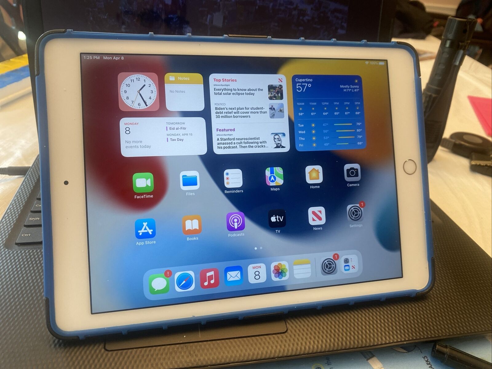 Apple iPad Air 2 128GB Wi-Fi A1566 9.7inch SILVER (Good Condition) +FINITE KS Ca