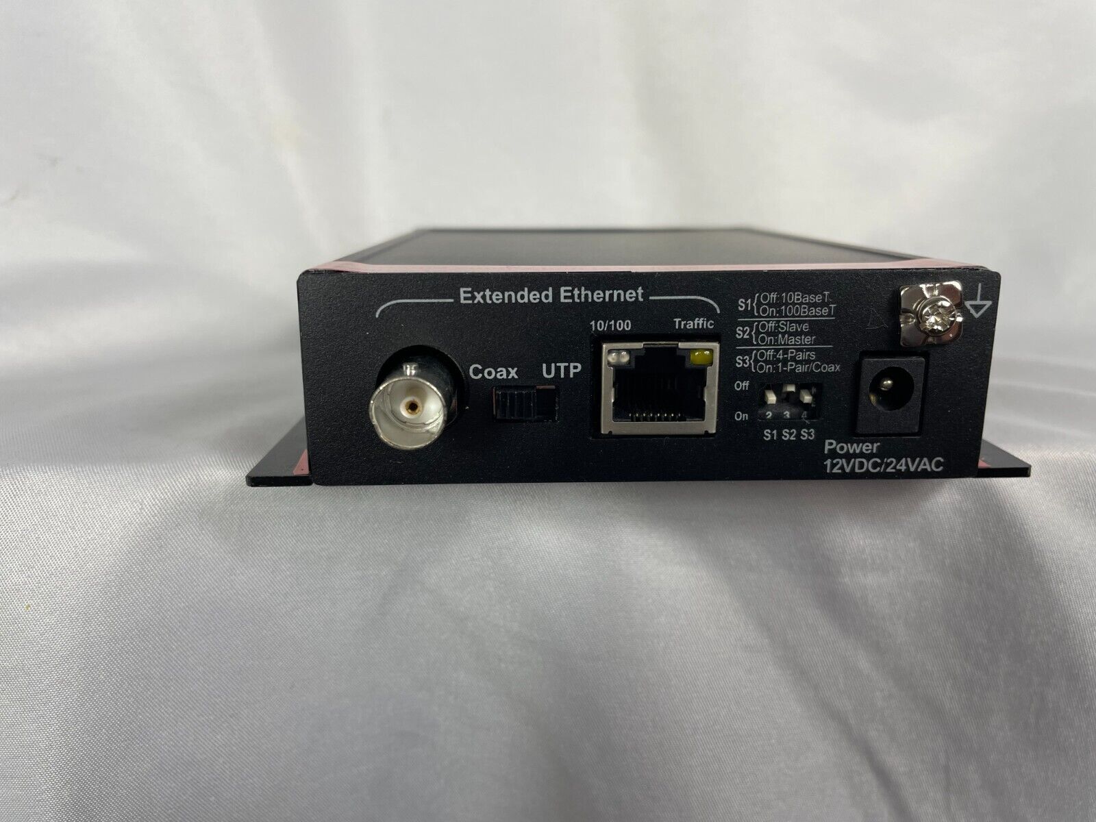 Comnet 4 port ethernet switch CLFE4US1TPC missing power cord