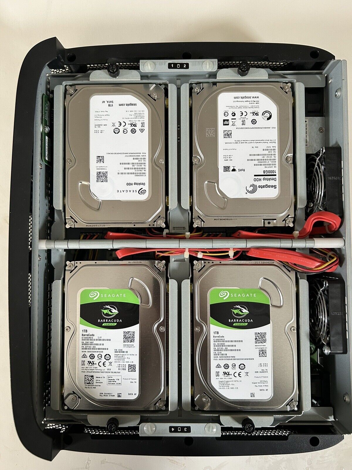 Intel SS4200-E Entry Storage System (NAS) with 4x1 TB Hard Drives