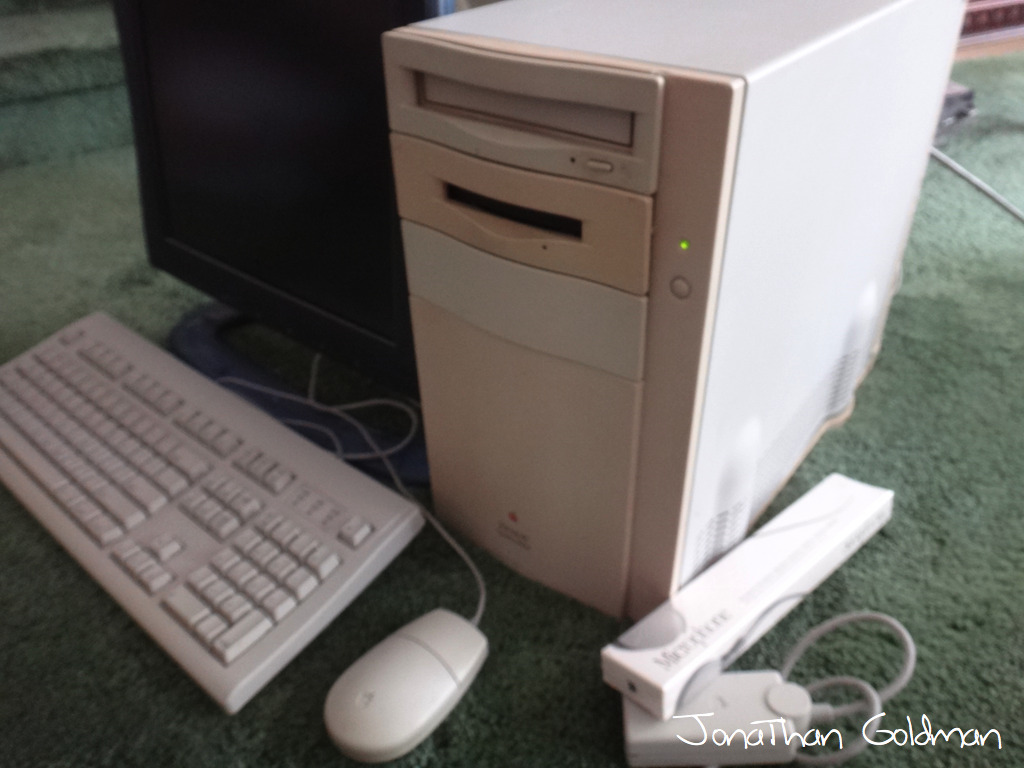 Apple Macintosh Quadra 840av 68040/40Mhz 128MB RAM 300GB HD Vintage Tower Mac
