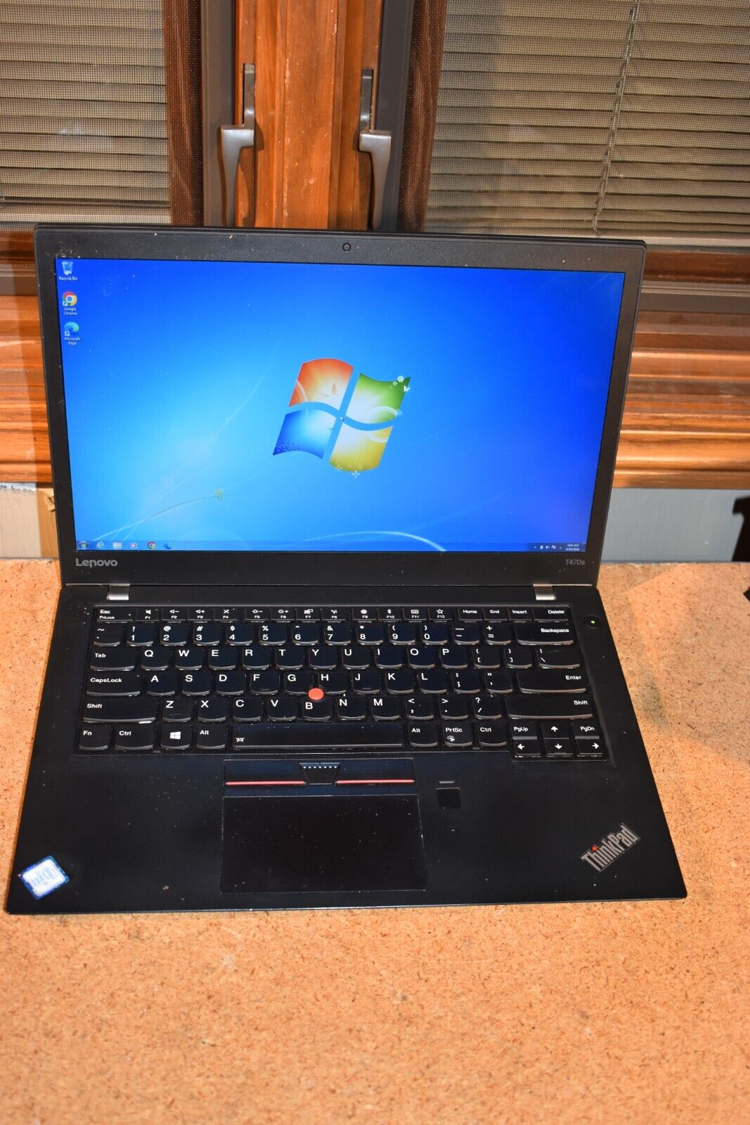 Lenovo ThinkPad T470s Core i7-6600U 2.6GHz 4GB 256GB SSD Windows 7 Pro 32-bit