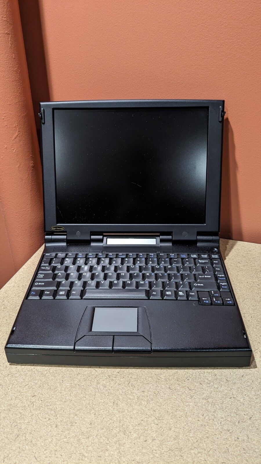 Vintage CTX 750CS EzBook Laptop Win95, Tested, Case, *NO HDD*