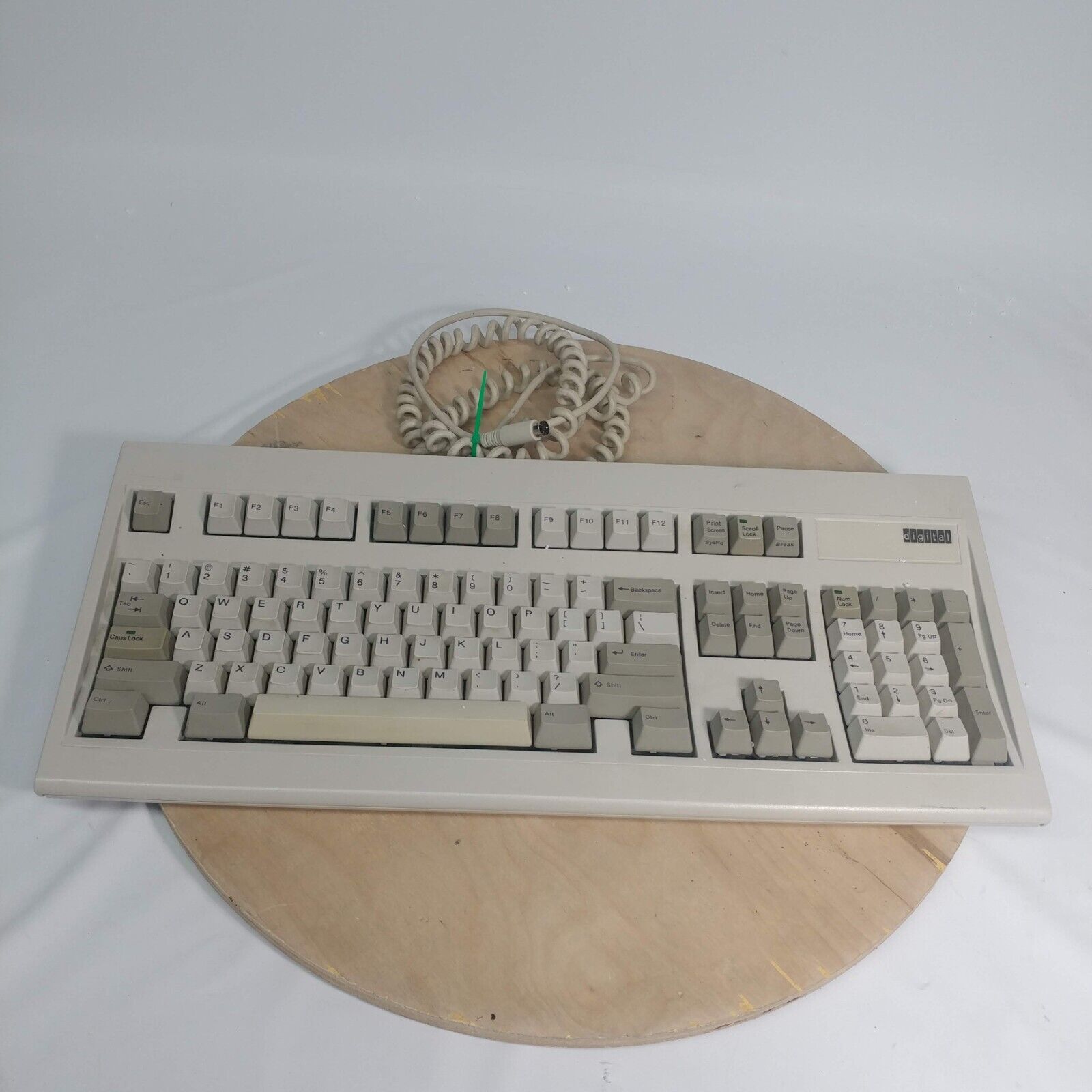 Vintage Digital DEC Computer Keyboard PS/2 PC4XL-BB Tandy Untested