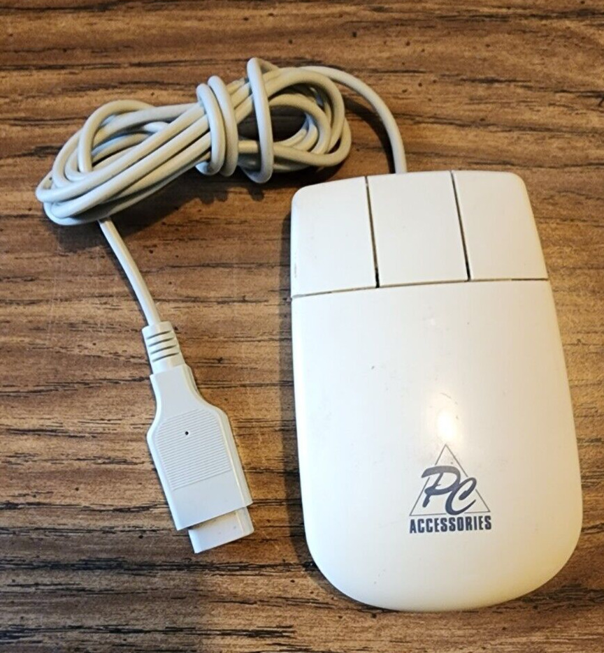 Vintage PC Accessories 3  Button Mouse 9-Pin Serial P20008