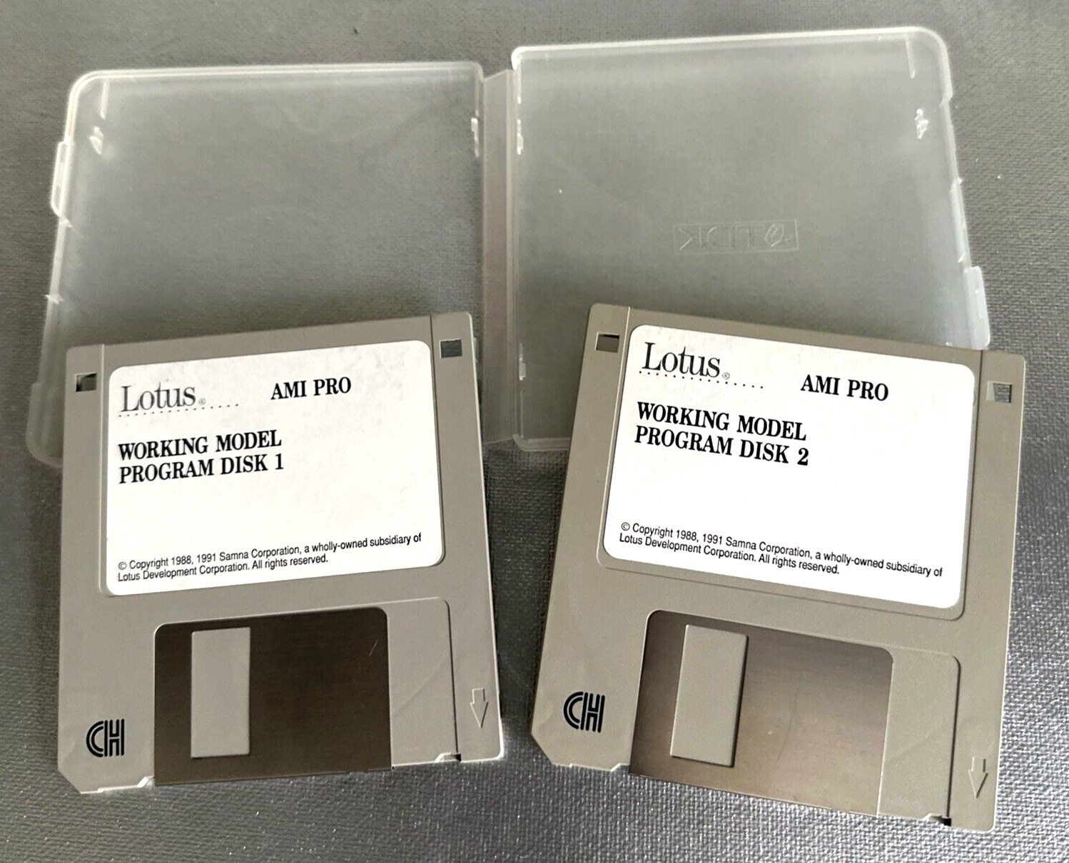 Samna LOTUS Software AMI Pro 1991 Disk 1 and 2 Vintage 2.0 Rare Working Model