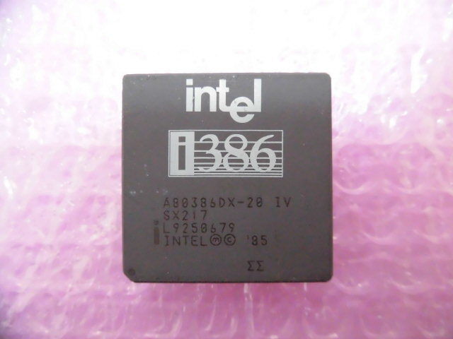 INTEL i386DX 20 (20 MHz) A80386DX 20 IV (PGA132)