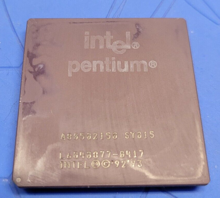 Vintage Retro Intel Pentium SY015 A80502150 150 Mhz CPU