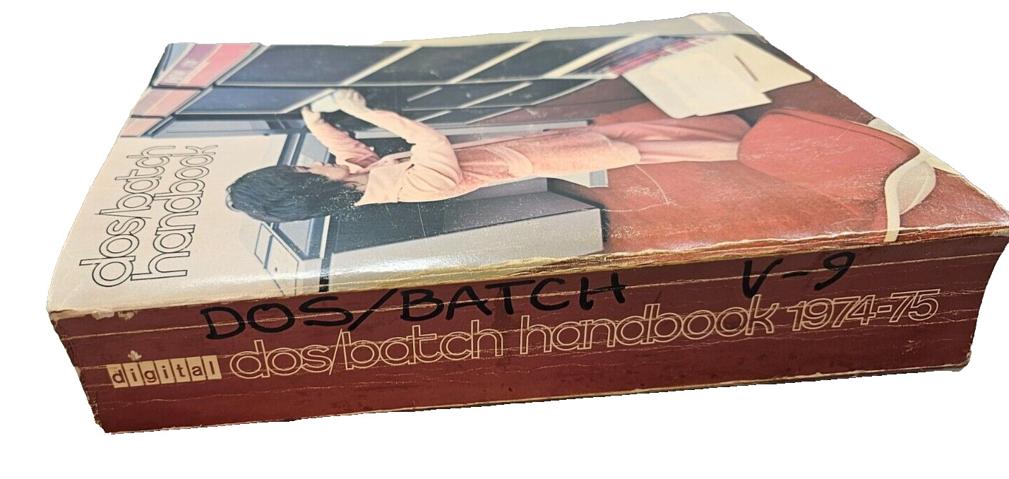 Vintage 1974-75 DEC Digital Equipment Corporation DOS/Batch Handbook