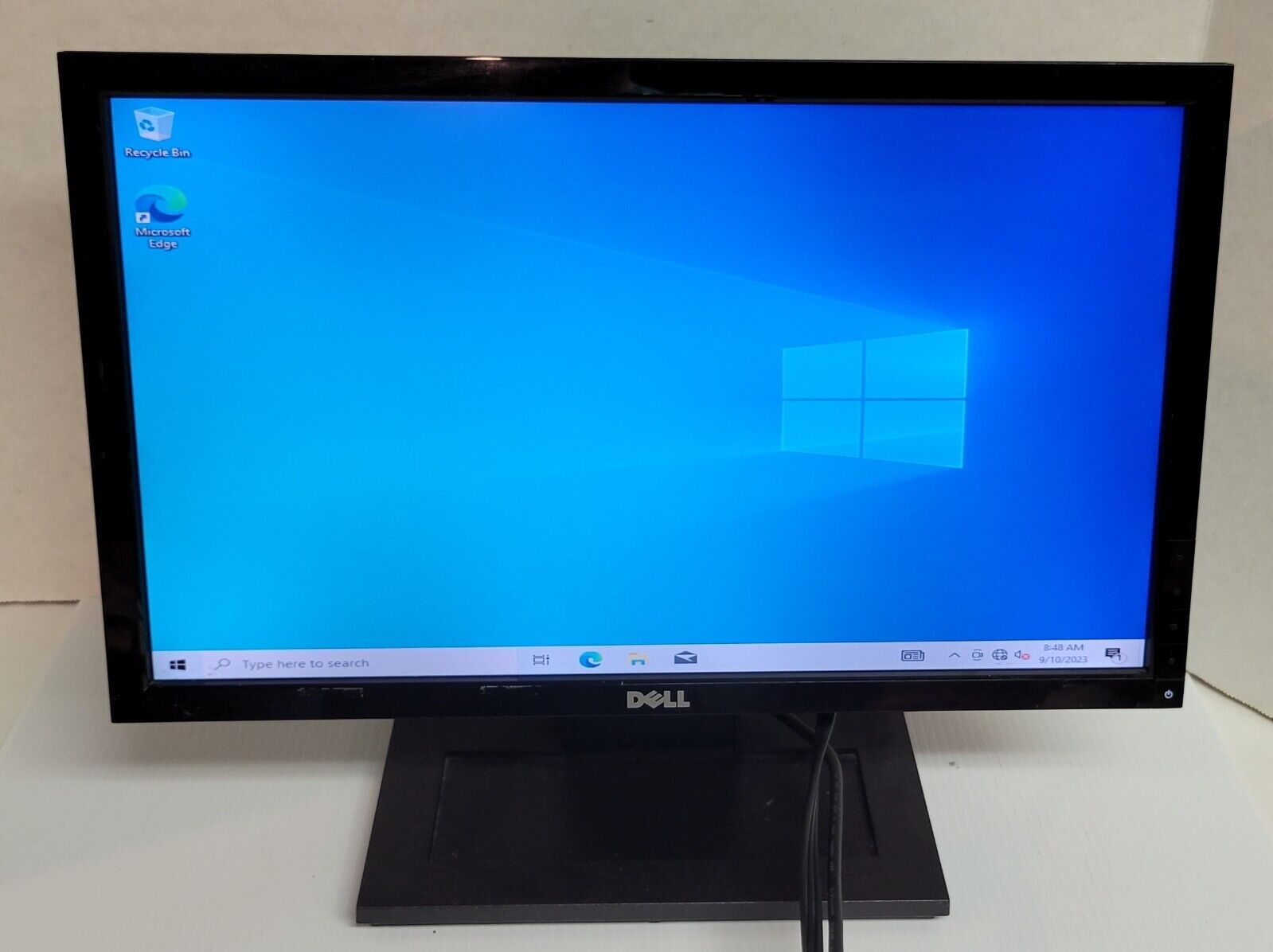 Dell IN1920f 18.5 inch widescreen LCD monitor