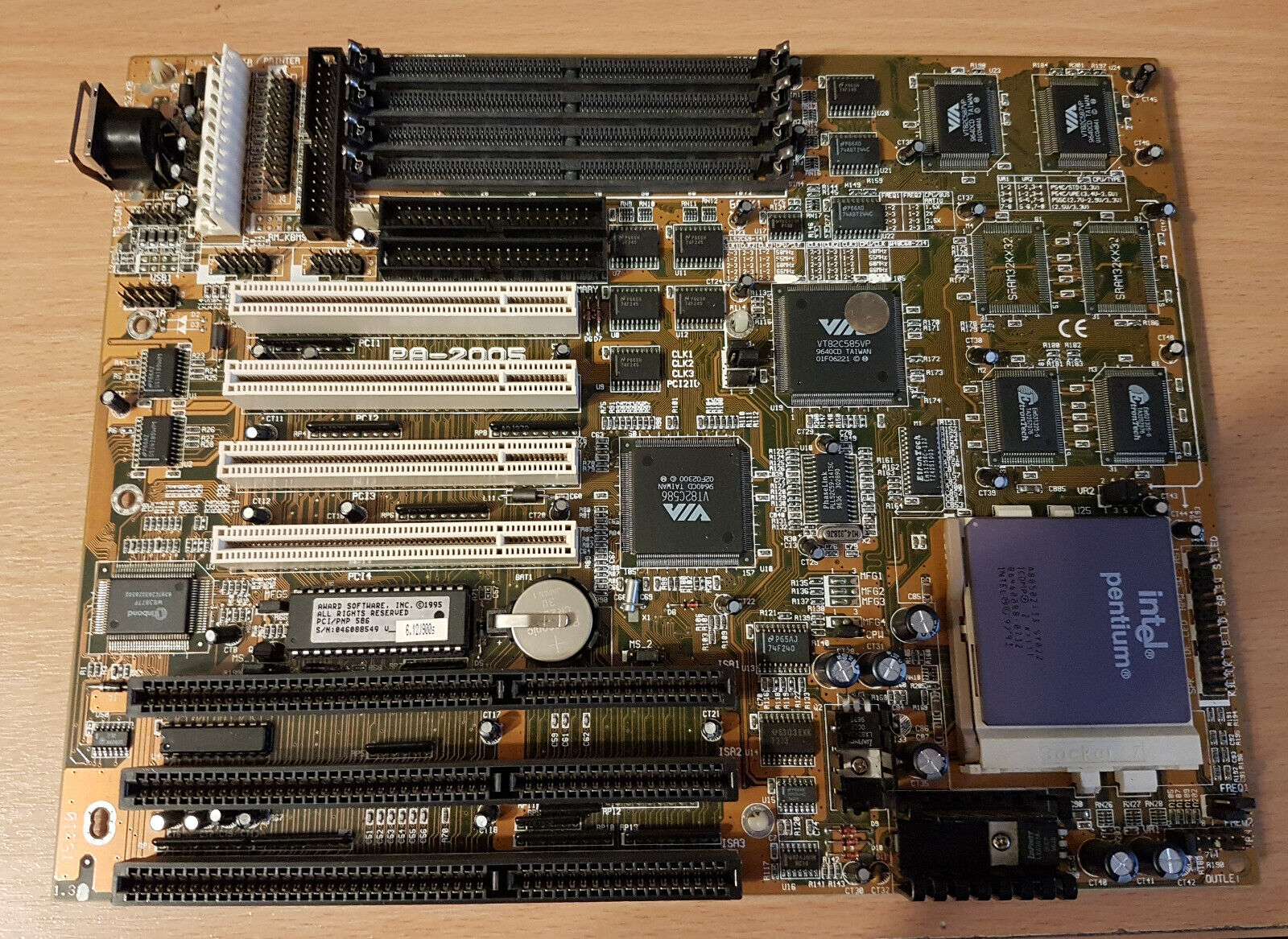 Vintage PC S7 Pentium Motherboard FIC PA-2005