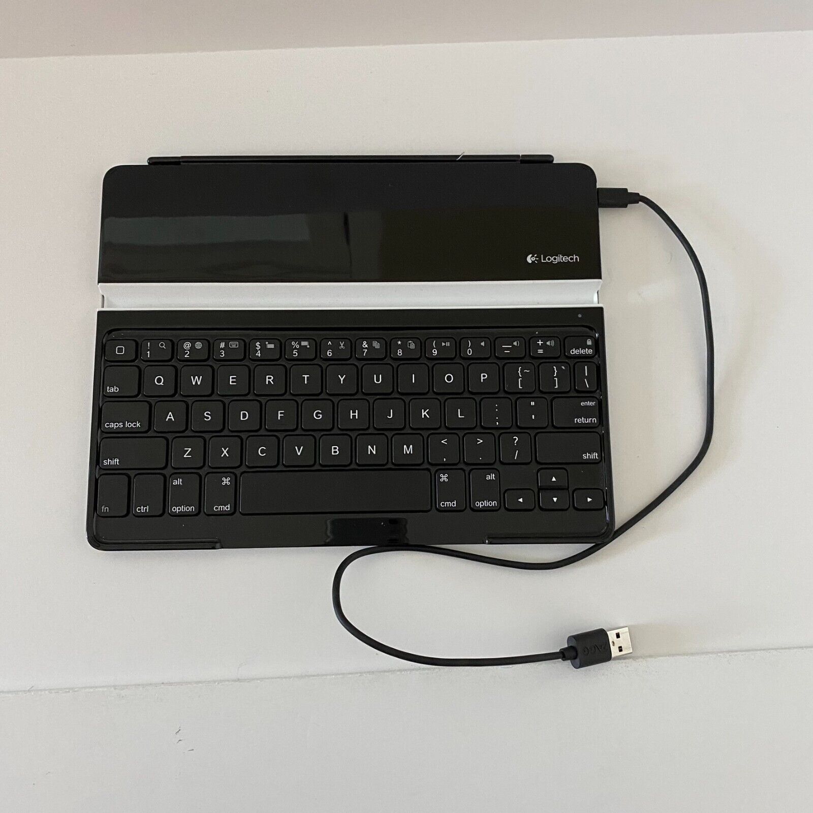 Logitech Ipad 2 3 4 Keyboard Slim Cover Y-R0032 Bluetooth Wireless Ultra Thin