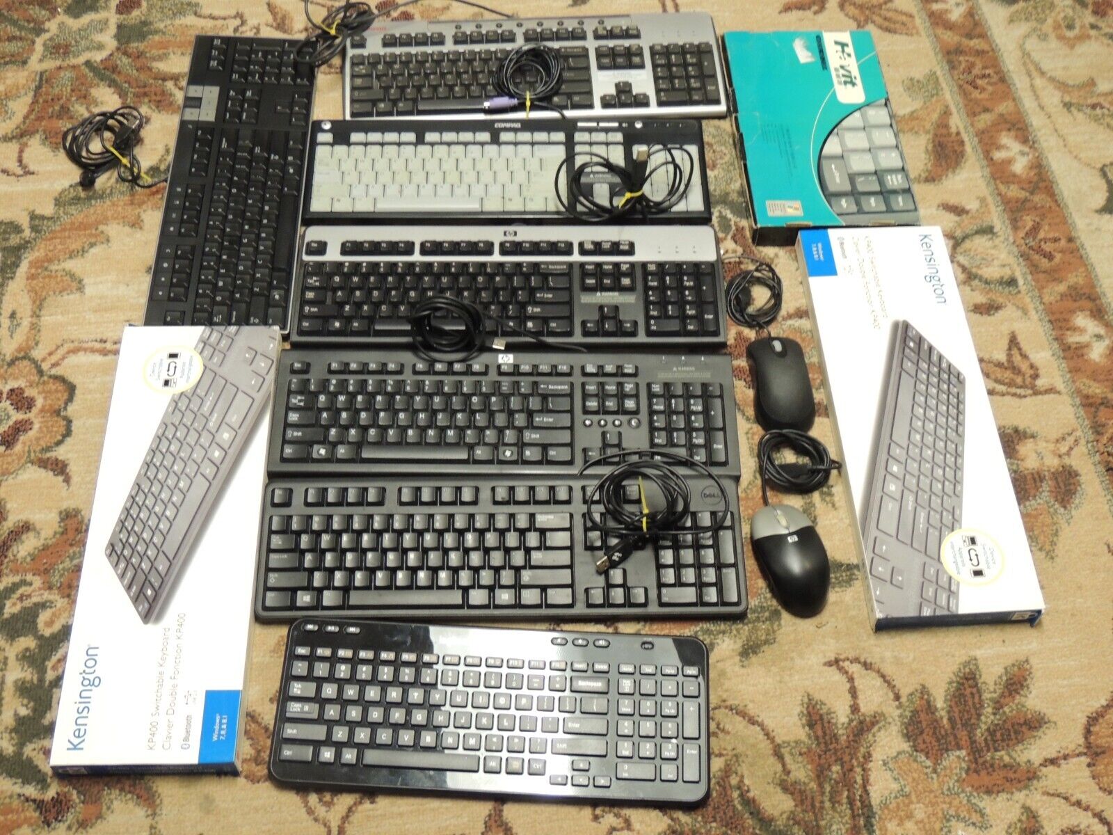 ESTATE LOT OF 10 MIX COMPUTER KEYBOARDS