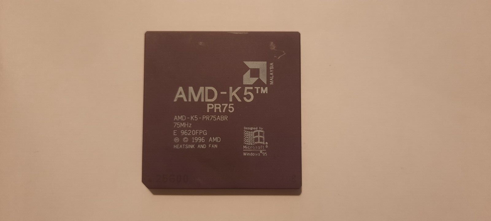 AMD K5 PR75 AMD-K5-PR75ABR vintage CPU GOLD