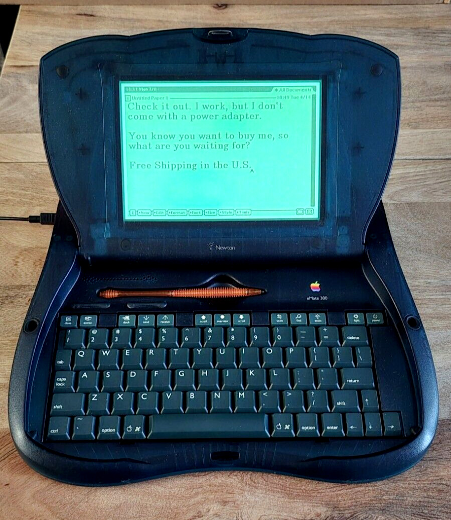 Vintage Apple Newton eMate 300 H0208 Laptop Computer 1997 Works