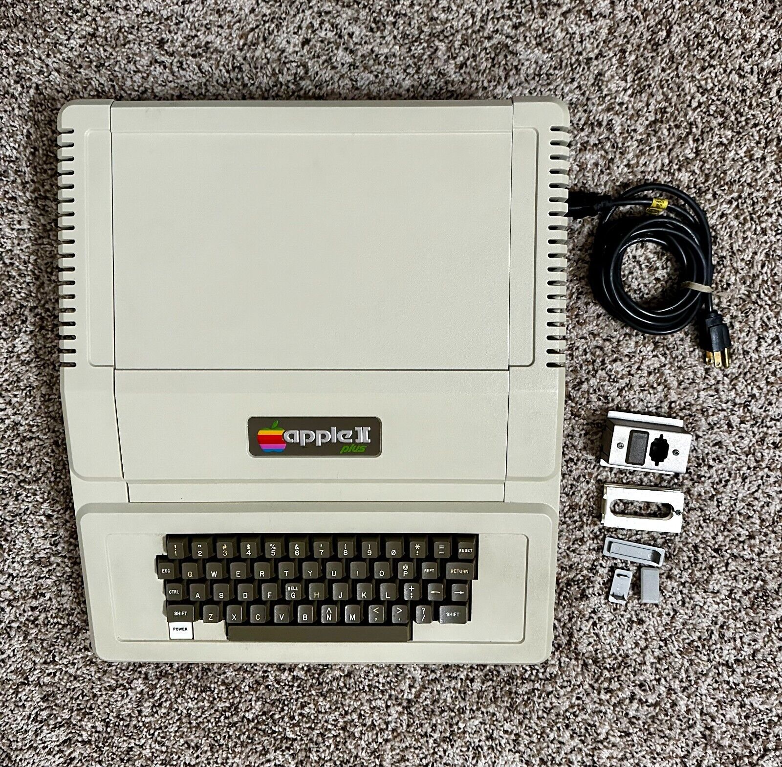 Vintage Apple II Plus A2S1048 Personal Computer