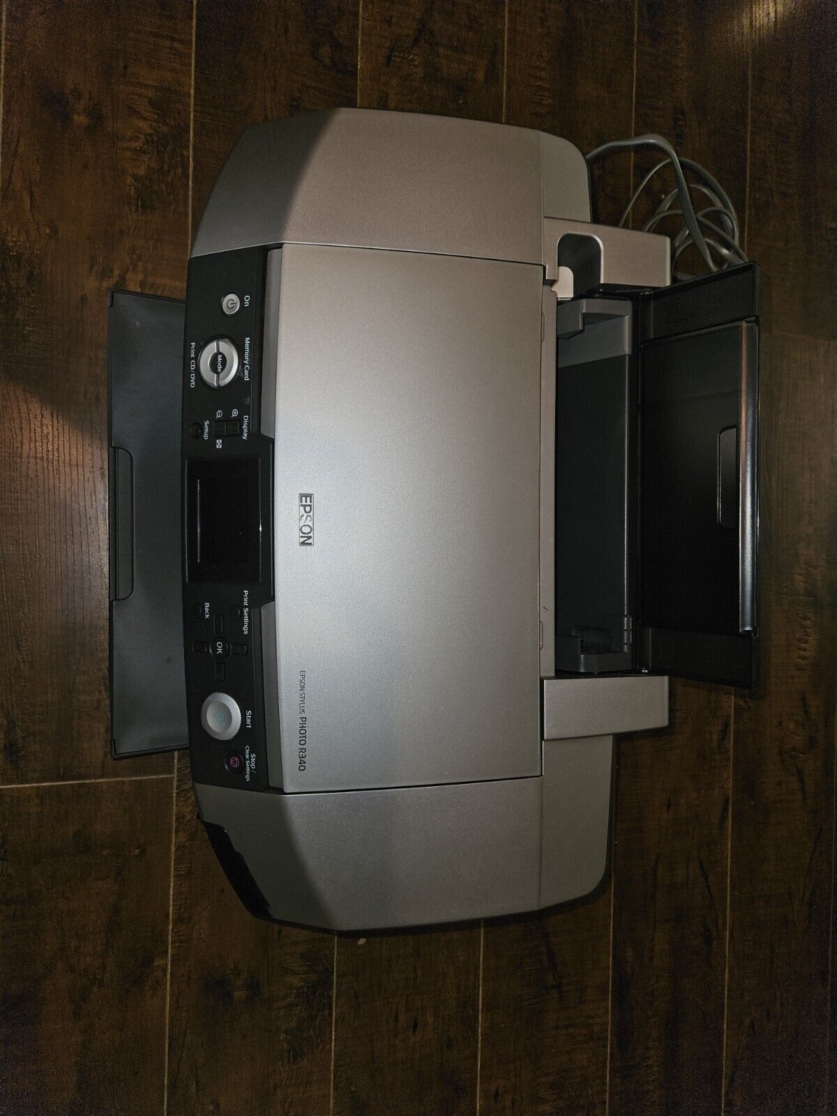 Epson Stylus Photo R340 Ink Jet Photo Printer With Original Box And CD Tray...