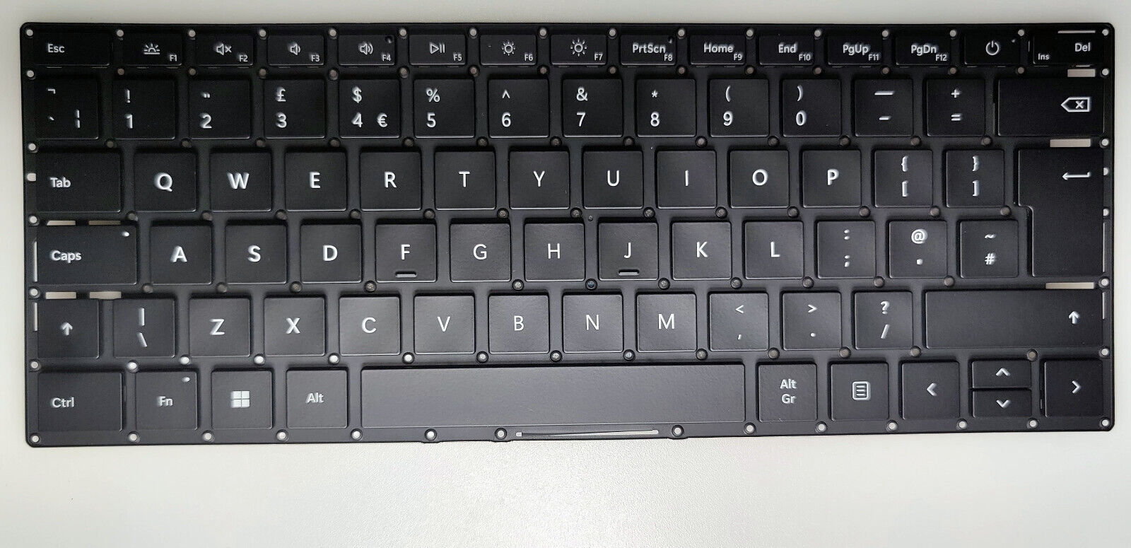 Keycap Replacement Kit - For Surface Laptop 5, 4, 3 - UK Layout Keys Ship Free