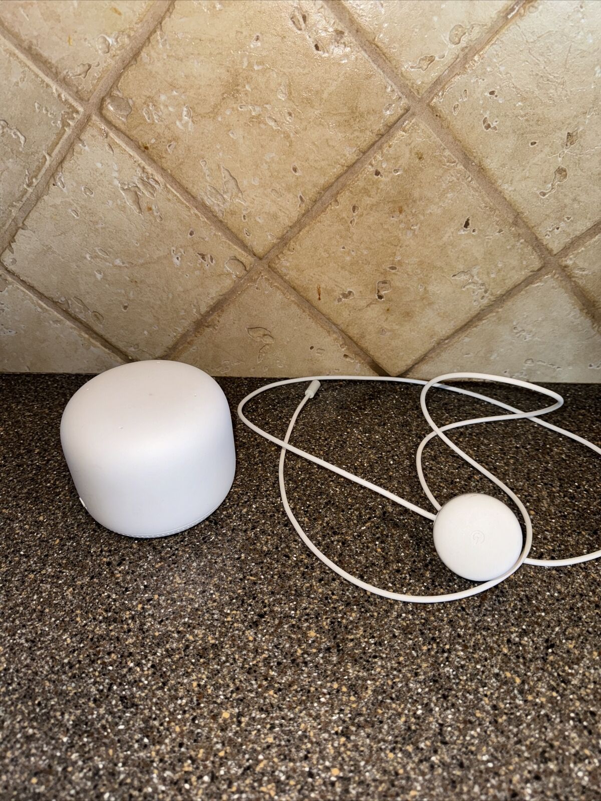 Google Nest Add , Model: H2E Snow White With Power Cord