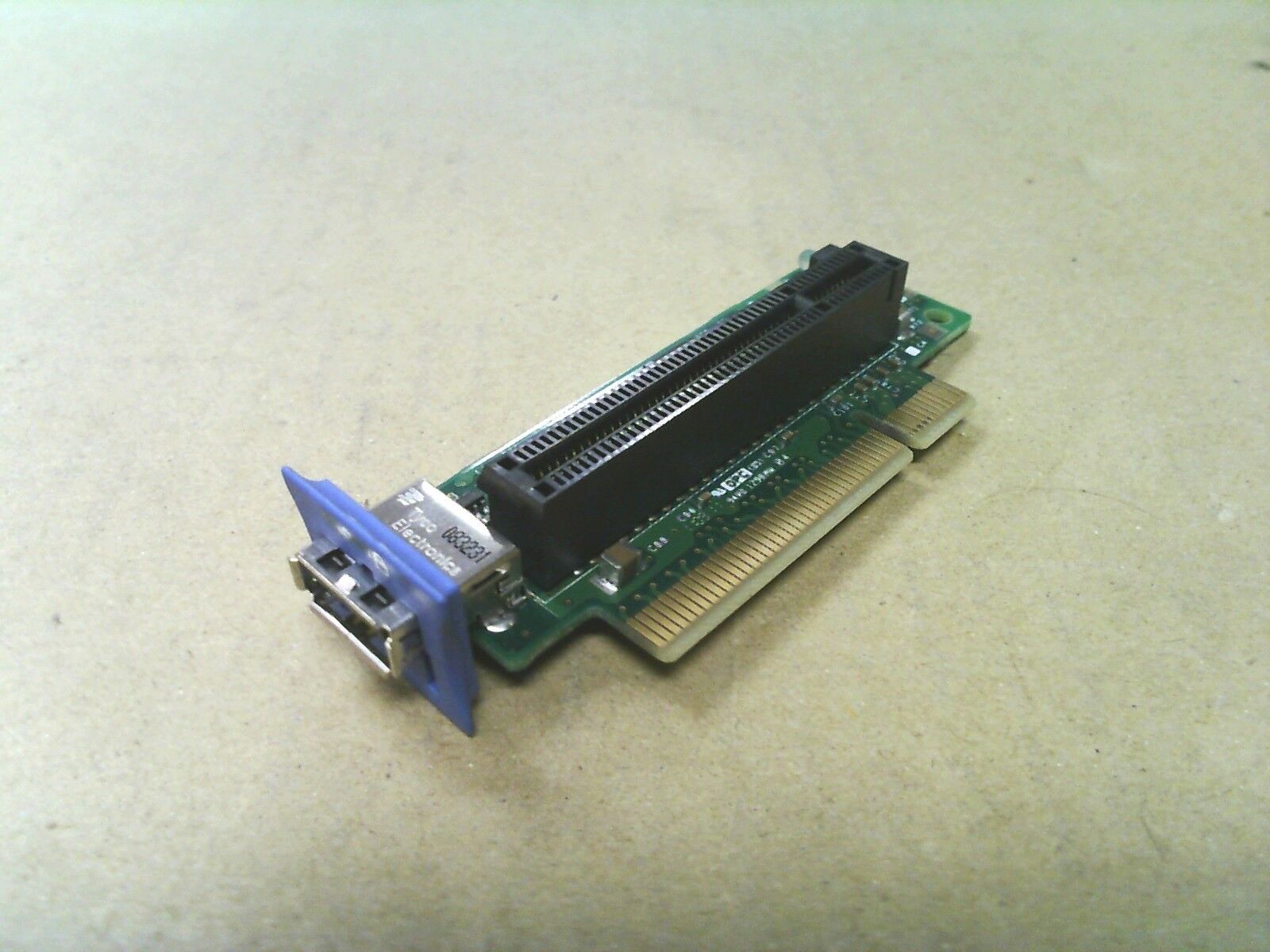 IBM eServer xSeries x3550 x3640 PCIe SAS SATA Riser w/ USB 43V7067