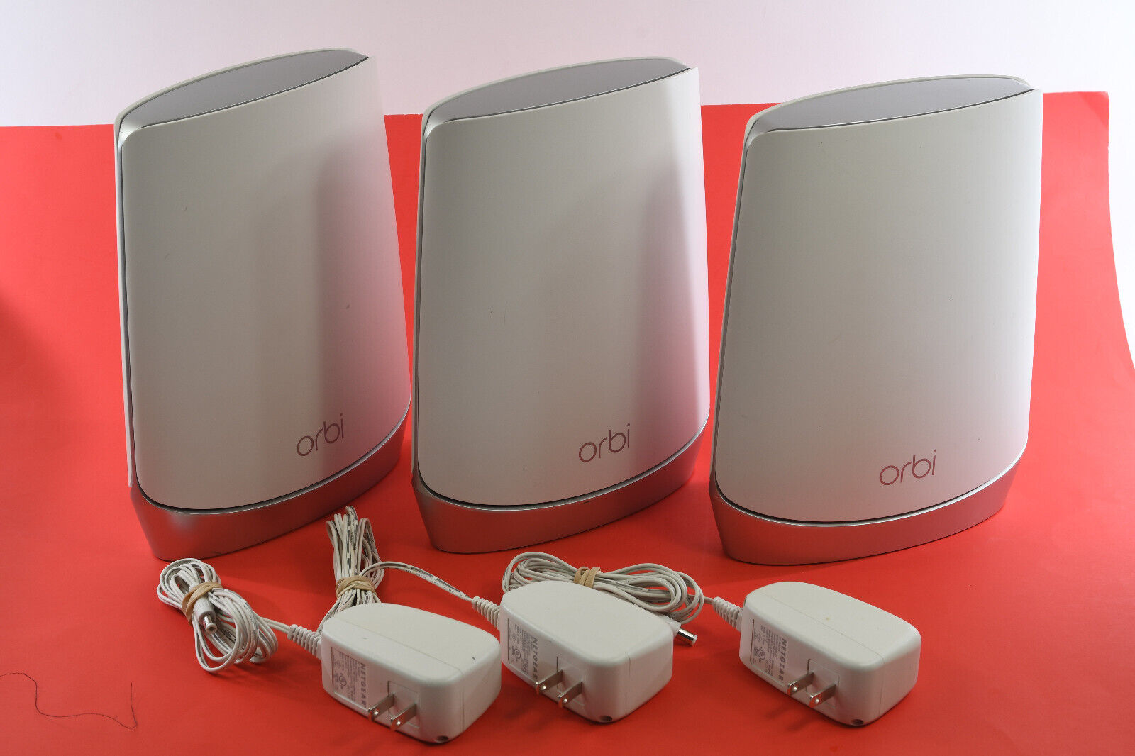Netgear Orbi RBR750 router and two RBS750 satellites