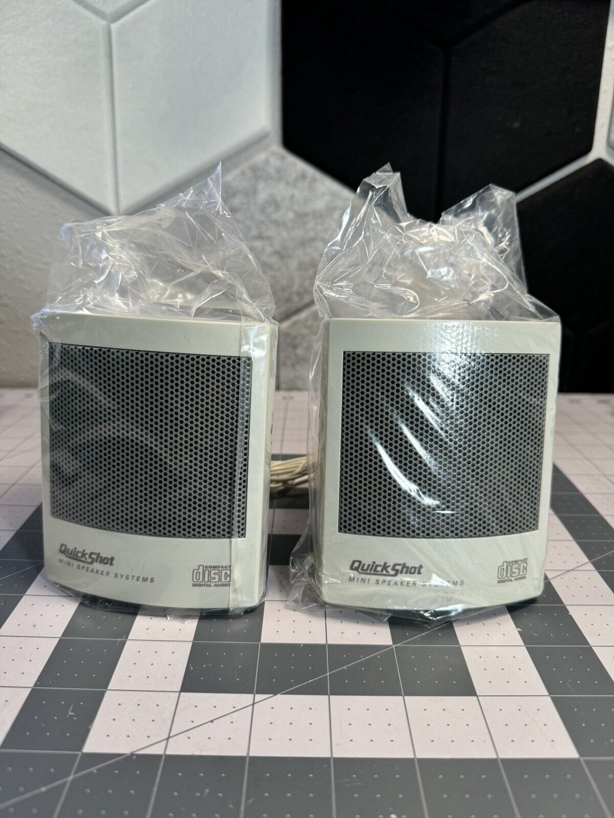 Vintage Quick Shot Mini Computer Speaker System Compact Disc Digital Audio