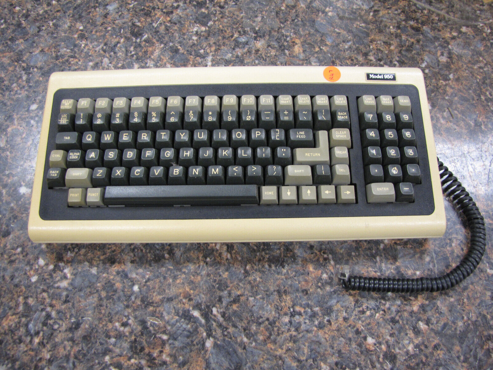 Vintage TeleVideo Model 950 Computer terminal Keyboard with cable - very nice