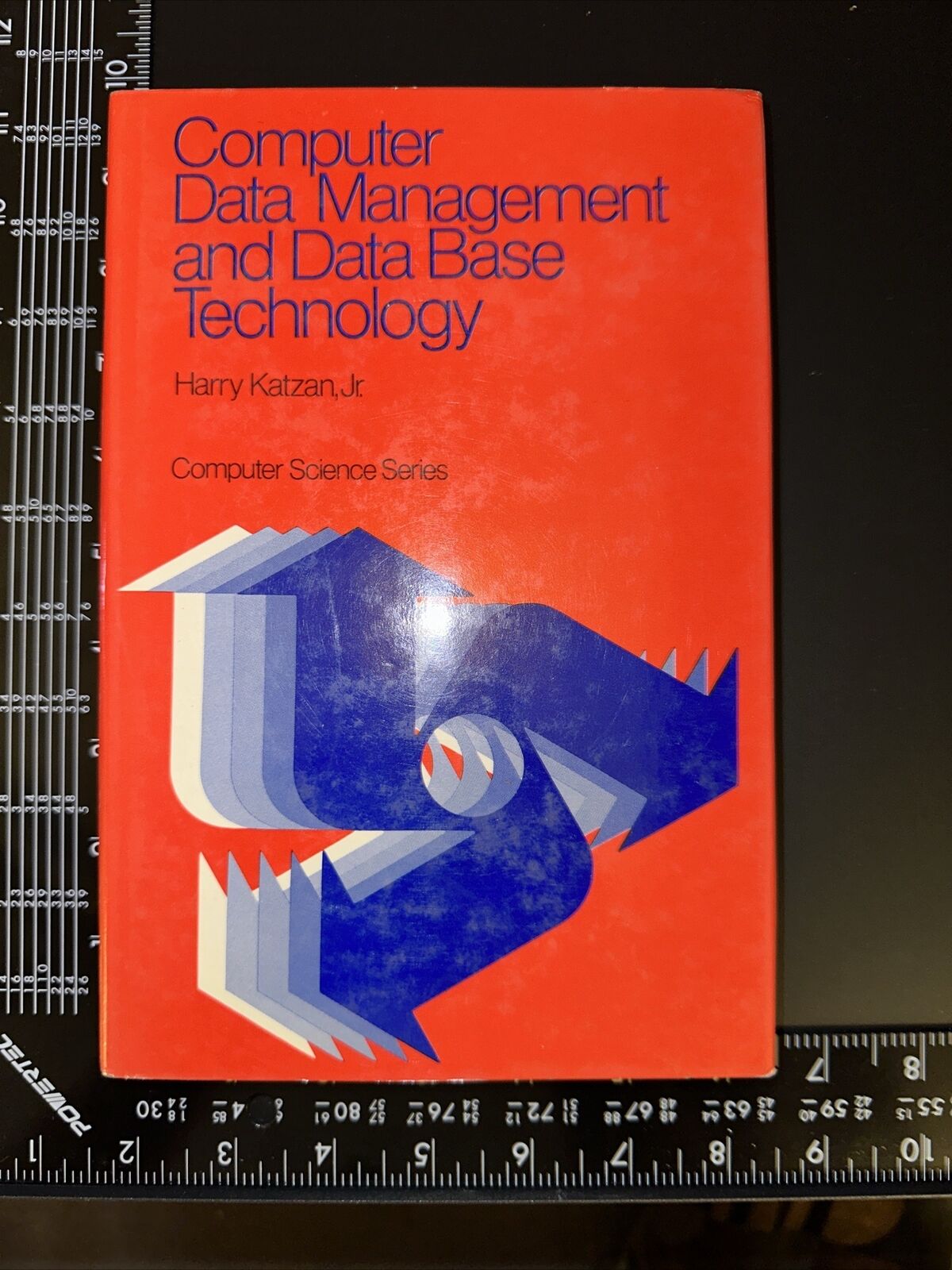 Computer Data Management and Data Base Technology 1975 Harry Katzan, Jr TB7
