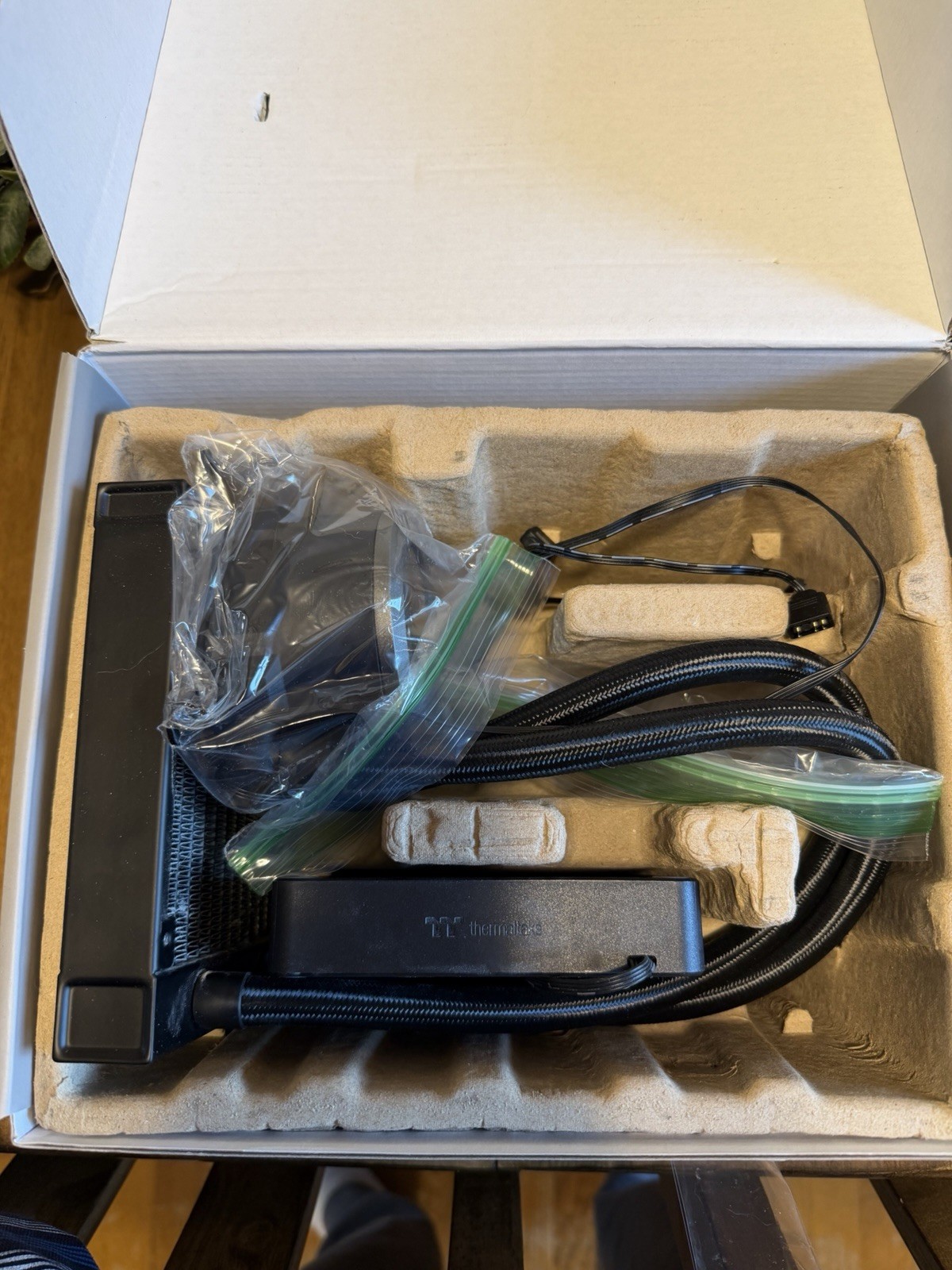Thermaltake TH120 V2 ARGB Sync 120mm AIO Liquid CPU Cooler Black LGA/AM5