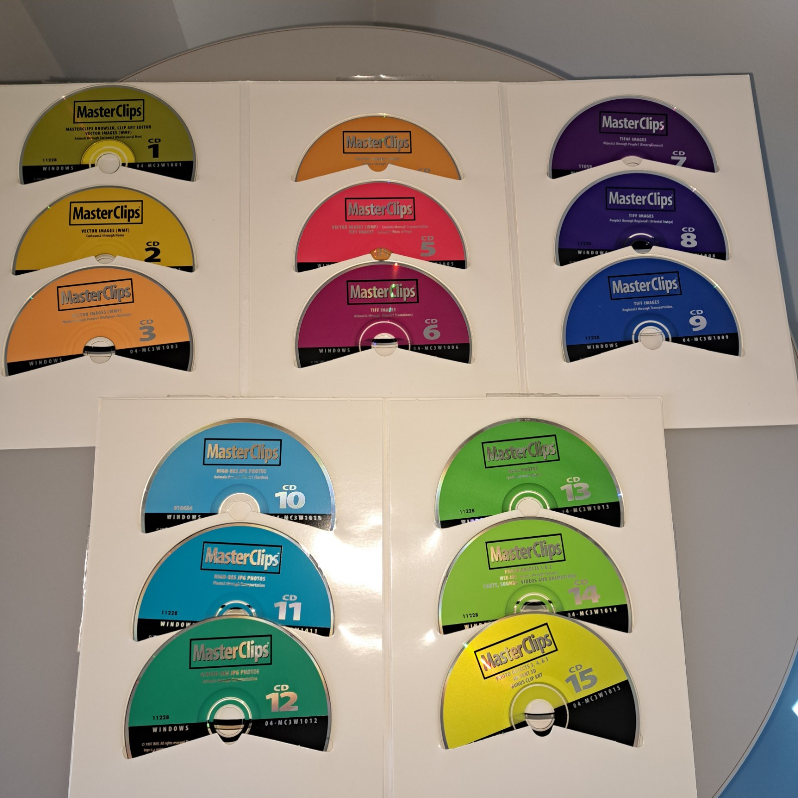 IMSI MASTERCLIP 15 CD'S 1997 NICE CONDITION WINDOWS