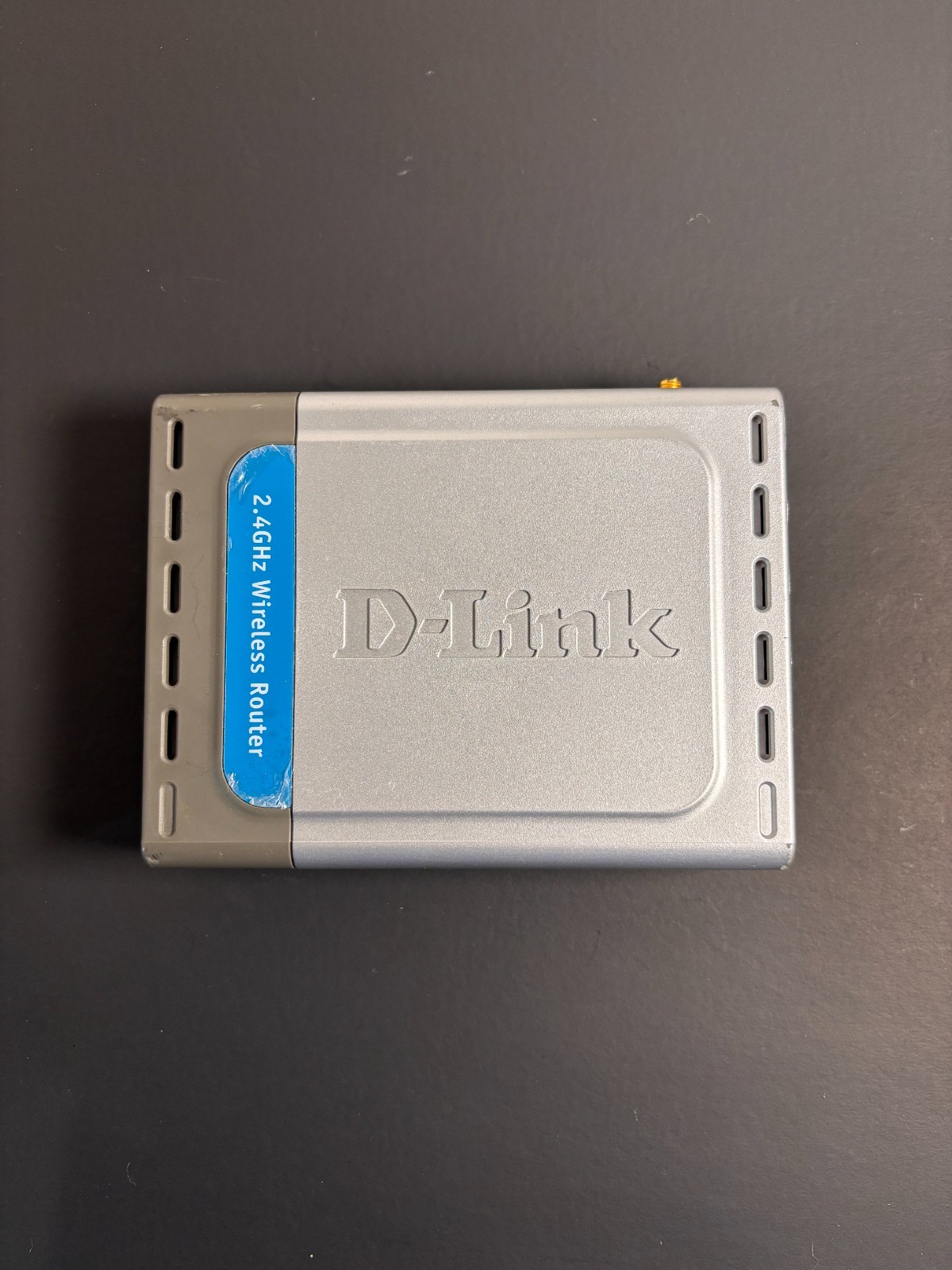 D-Link DI-514 11 Mbps 4-Port 10/100 Wireless B Router (Desc.)