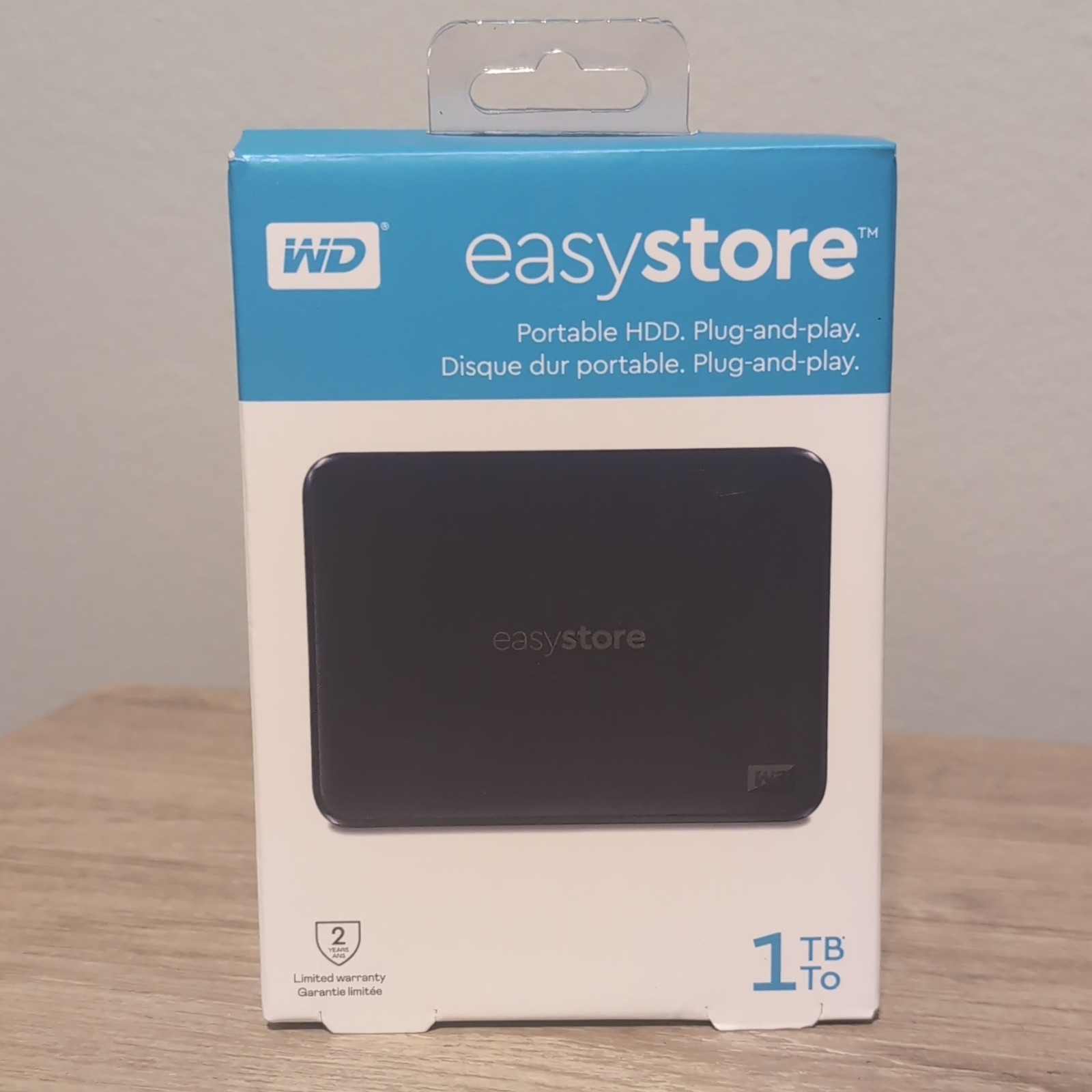 WD - Easystore 1TB External USB 3.2 Gen 1 Portable Hard Drive - Black