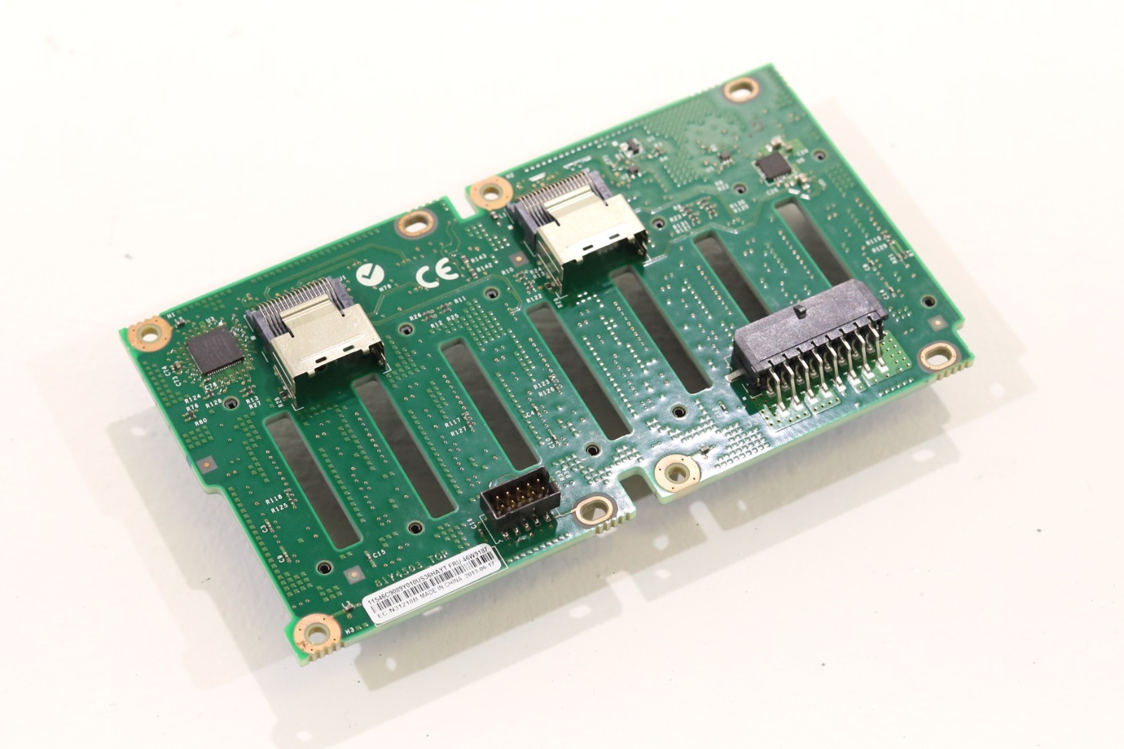 IBM System X3650/X3750 M4 Server 2.5" 8-Bay Hard Drive Backplane FRU P/N:46W9187