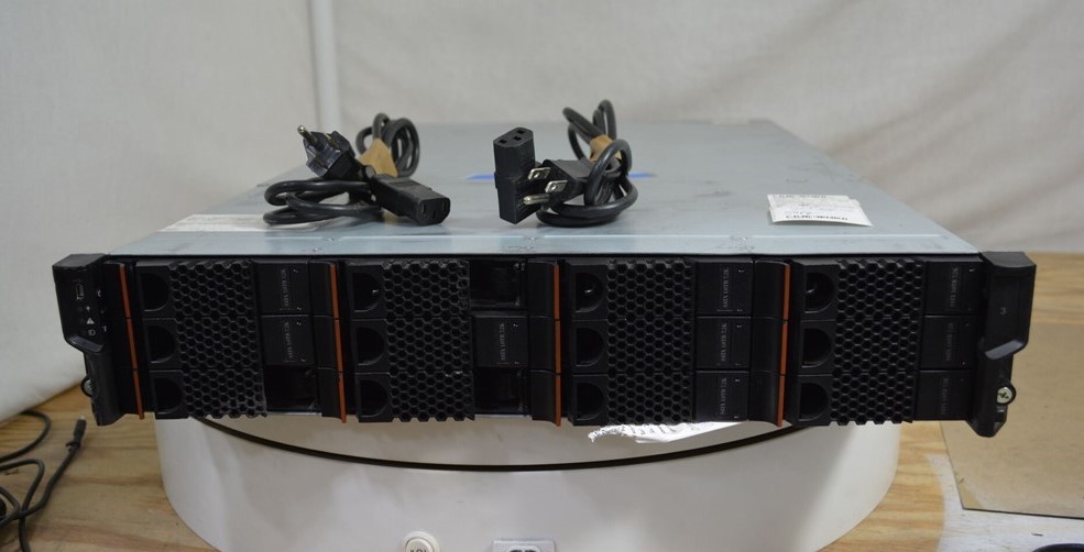XYRATEX IBM HS-1235e 12-Bay Server Intel Xeon E5410 2.33Ghz 2GB SEE NOTES
