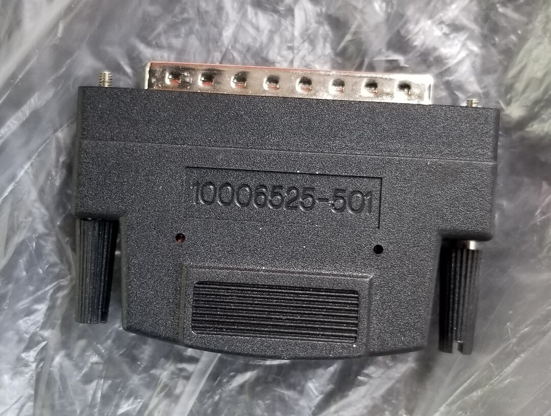 QUANTUM 10006525-501 LVD/SE External SCSI Terminator HD68 Male (IBM 0820)