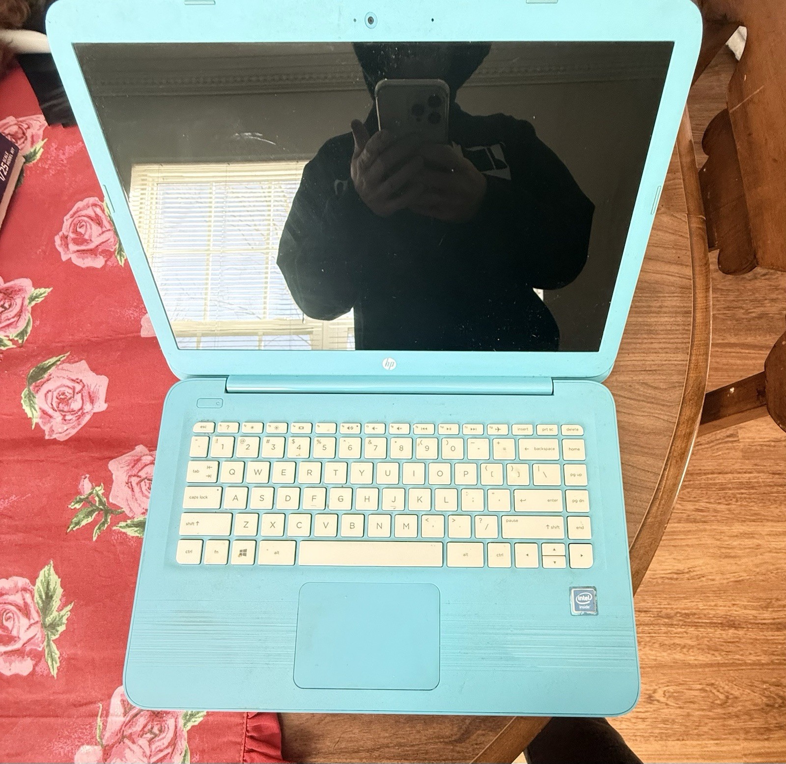 HP Stream 14-cb011wm 14 inch (32GB, Intel Celeron  No Charger